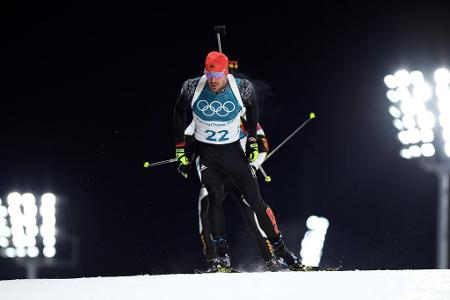 Die Favoriten schwächeln, Arnd Peiffer ist da: Völlig überraschend holt der 30-Jährige aus Clausthal-Zellerfeld die Goldmeda... Die Favoriten schwächeln, Arnd Peiffer ist da: Völlig überraschend holt der 30-Jährige aus Clausthal-Zellerfeld die Goldmeda...
