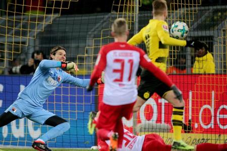 Bei Zuschauer-Negativ-Rekord: BVB nur mit Remis gegen Augsburg