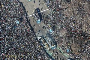 Hunderttausende feiern Super-Bowl-Helden bei Parade in Philadelphia