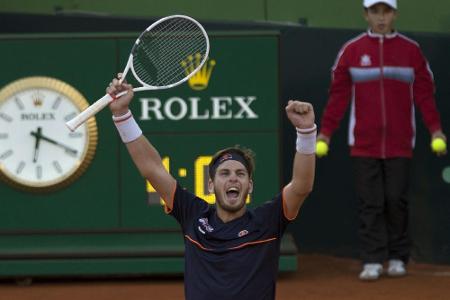Davis Cup: Spanien und Titelverteidiger Frankreich mit Schwierigkeiten Davis Cup: Spanien und Titelverteidiger Frankreich mit Schwierigkeiten