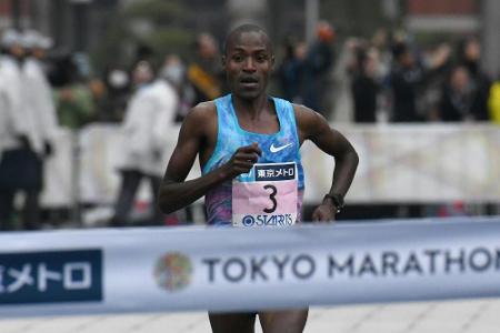 Tokio Marathon: Chumba und Dibaba gewinnen, Hahner bricht verletzt ab