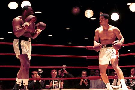 Eine besondere Beziehung verbindet Ali mit Schauspieler Will Smith. Seine Verkörperung der Box-Legende in dem Film 'Ali' aus...
