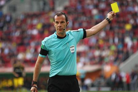 In der Hinrunde sammelten die Bundesliga-Profis fleißig Karten - insgesamt 539 an der Zahl. Doch welche Bundesligateams habe... In der Hinrunde sammelten die Bundesliga-Profis fleißig Karten - insgesamt 539 an der Zahl. Doch welche Bundesligateams habe...