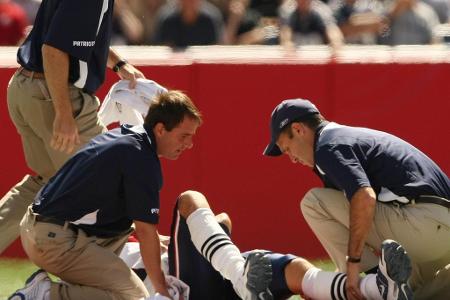 Privat läuft es zwar für die Nummer 12, sportlich geht es aber erstmal ins Tal der Tränen. Zwar erreichen die Pats 2008 aber...