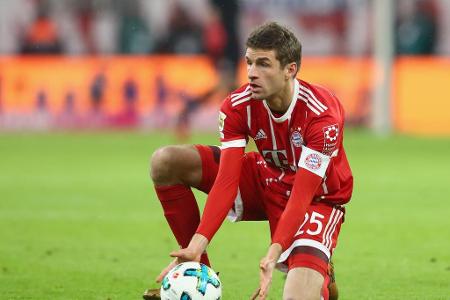 Prallte beim 1:0 böse mit SCP-Keeper Michael Ratajczak zusammen und verletzte sich dabei. Musste nach knapp einer halben Stu...
