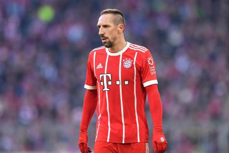 Legte den zweiten Treffer von Robben uneigennützig auf. Spielte aber zu kurz für eine Benotung.