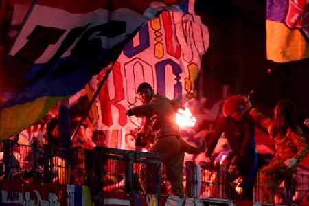 Dort machten sie aber vor allem durch unschöne Pyro-Aktionen auf sich aufmerksam.
