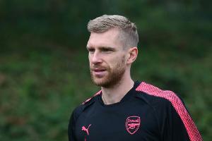 Mertesacker kritisiert Druck im Profifußball: "Abliefern ohne Wenn und Aber"