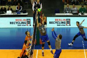 Volleyball: Friedrichshafen bezwingt Berlin in der Champions League