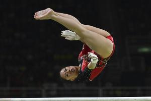 Turn-Weltcup in Newark: Kim Bui knapp an Medaille vorbei