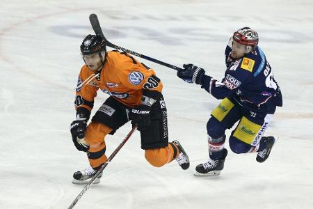 Eishockey: Wolfsburg gleicht gegen Berlin aus Eishockey: Wolfsburg gleicht gegen Berlin aus