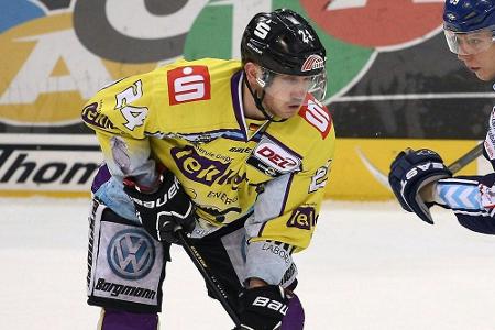 Ex-Nationalspieler Blank beendet Eishockeykarriere Ex-Nationalspieler Blank beendet Eishockeykarriere