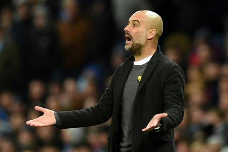 Gelbe Schleife aus Solidarität: FA bestraft Guardiola Gelbe Schleife aus Solidarität: FA bestraft Guardiola