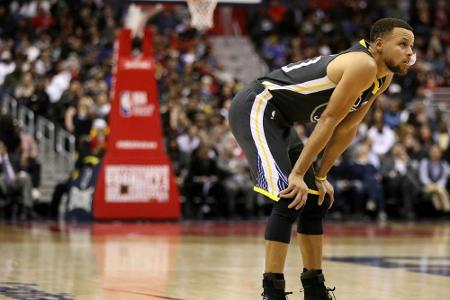 Curry erneut verletzt - Theis siegt mit Celtics Curry erneut verletzt - Theis siegt mit Celtics