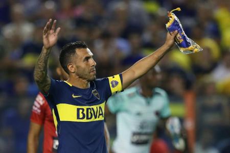 Argentinien-Star Tevez bei Kick im Knast verletzt Argentinien-Star Tevez bei Kick im Knast verletzt