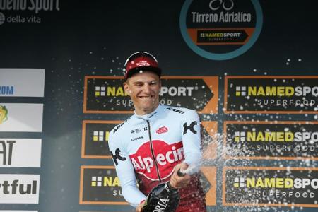 Tirreno-Adriatico: Kittel feiert ersten Saisonsieg - Rippenbruch bei Cavendish Tirreno-Adriatico: Kittel feiert ersten Saisonsieg - Rippenbruch bei Cavendish