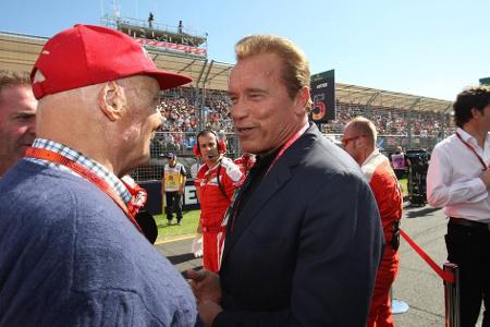 Die großen Stars aus Sport, Film und Politik geben sich auch im Albert Park die Klinke in die Hand. Arnold Schwarzenegger (r...