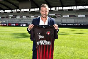 Van der Vaart bietet HSV erneut seine Hilfe an