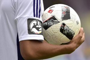 3. Liga: Tabellenführer Magdeburg verliert Spitzenspiel in Rostock