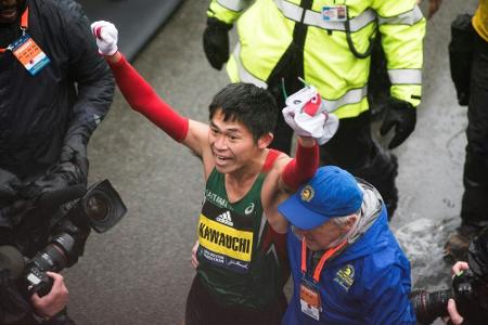 Nach Boston-Sieg: Kult-Läufer Kawauchi will Profi werden Nach Boston-Sieg: Kult-Läufer Kawauchi will Profi werden