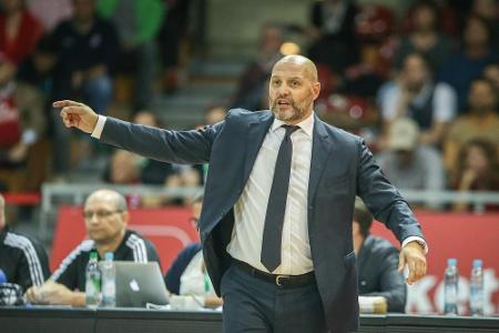 Fünf Tage nach Entlassung: Djordjevic tritt gegen Bayern München nach Fünf Tage nach Entlassung: Djordjevic tritt gegen Bayern München nach