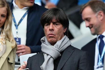 Zwar hat der Weltmeister-Trainer von 2014 beim DFB noch einen Vertrag bis 2020. Aber vor allem, wenn es bei der Endrunde in ...