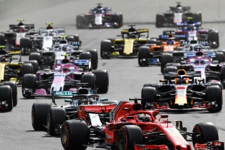 Formel 1: Hamilton gewinnt dramatisches Rennen in Baku - Vettel Vierter