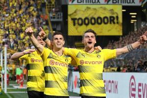 Dortmund schießt sich fürs Derby warm