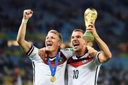 'Schweini' und 'Poldi': Eine der wohl bekanntesten Spielerfreundschaften im deutschen Fußballgeschäft. Gemeinsam krönen die ...