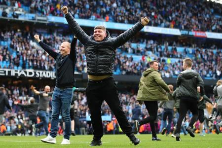 Voller Ekstase bejubelten die Anhänger Citys Titelgewinn.