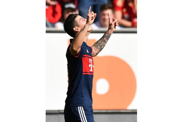 ... James Rodríguez dreht die Partie mit seinem Treffer zum 2:1 sechs Minuten später.