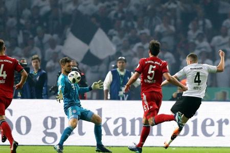 Erster Videobeweis im DFB-Pokal: Rebic trifft für Frankfurt