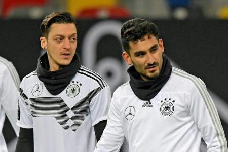 Vor WM-Nominierung: Özil und Gündogan treffen Erdogan