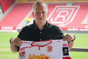 Nandzik verlängert bei Zweitligist Jahn Regensburg