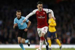 Rückenverletzung: Özil gibt Entwarnung für die WM in Russland