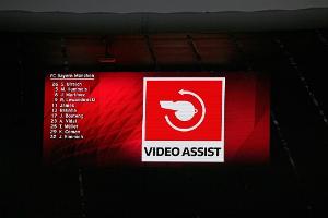 DFB-Vorstand Winkler fordert: Videobeweis auf die Leinwand