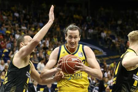 Matchball für Berlins Basketballer zum Finaleinzug