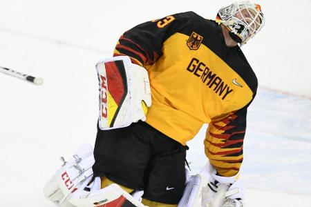 DEB-Team mit Pielmeier im Tor gegen Dänemark DEB-Team mit Pielmeier im Tor gegen Dänemark