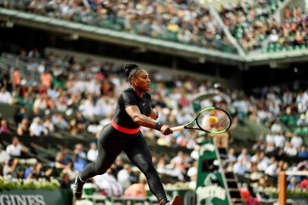 Serena Williams siegt bei Grand-Slam-Rückkehr
