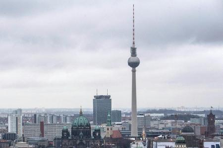 Zur Fußball-WM: Public Viewing im Berliner Fernsehturm