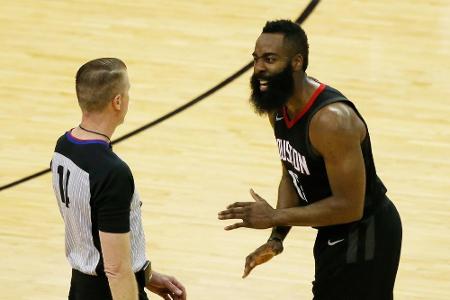 NBA: Houston gleicht gegen die Warriors aus NBA: Houston gleicht gegen die Warriors aus