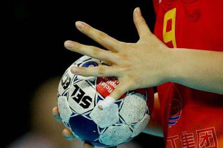 Handball: Iveta Luzumova 