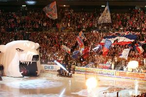 DEL: Stürmer-Duo wechselt zu den Eisbären Berlin