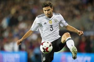 Nach Grippe: Löw kann wieder mit Hector planen