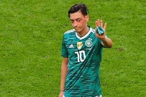 Özil: "Es schmerzt so sehr"