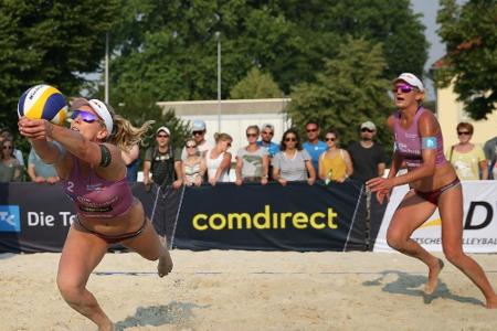 Beachvolleyball: Borger/Kozuch und Bieneck/Schneider im Halbfinale Beachvolleyball: Borger/Kozuch und Bieneck/Schneider im Halbfinale
