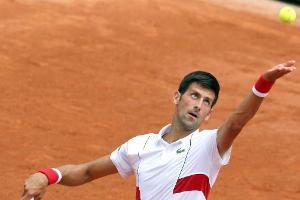 Djokovic zieht mühelos ins Viertelfinale von Paris ein