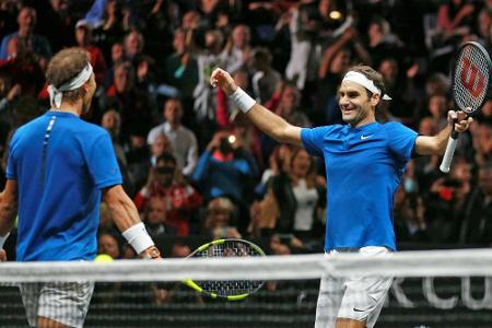 Tennis: Federer verneigt sich vor Nadal