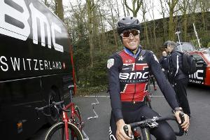 Tour de Suisse: BMC Racing gewinnt Auftakt - Lokalmatador Küng in Gelb