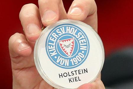 Holstein Kiel verpflichtet Stürmer Girth